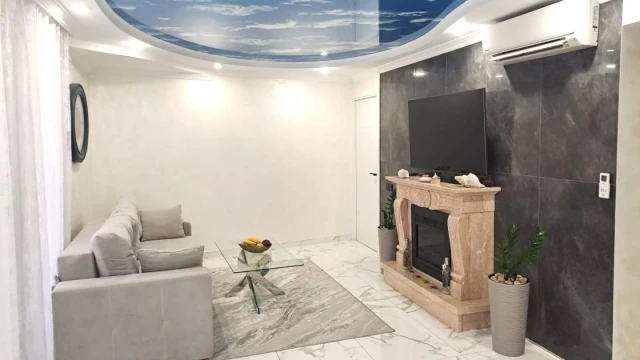 Апартаменты с дизайнерским ремонтом в 300 метрах от пляжа