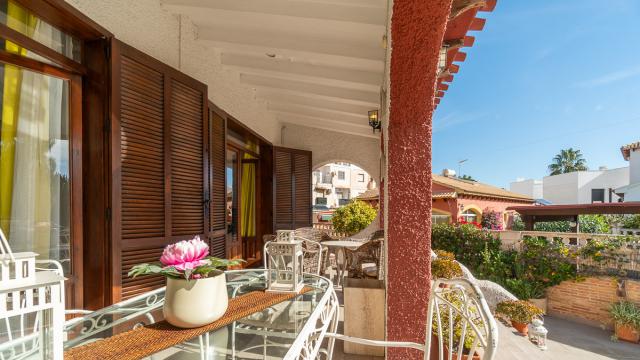 Moderna villa con jardín y piscina privada en Orihuela - 10