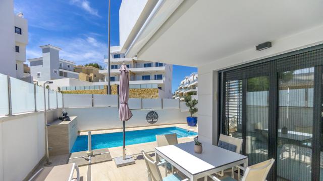 Comfortable villa with a pool in the town of Albir - 25