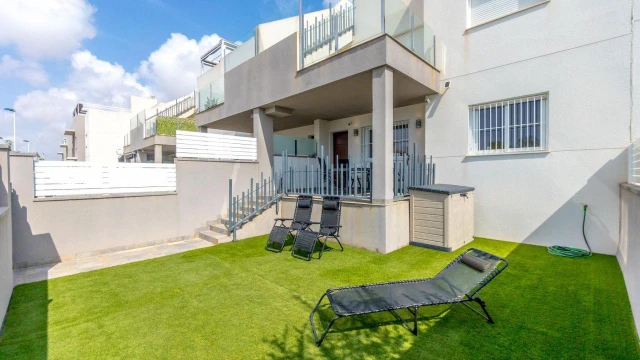 Красивое бунгало на первом этаже в эксклюзивном жилом комплексе, в Агуас Нуэвас