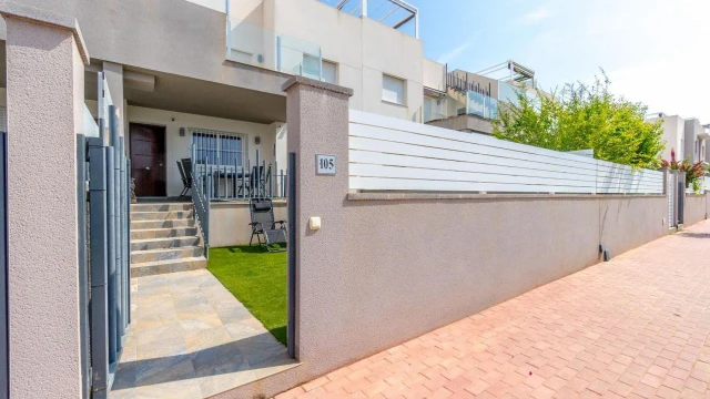 Красивое бунгало на первом этаже в эксклюзивном жилом комплексе, в Агуас Нуэвас