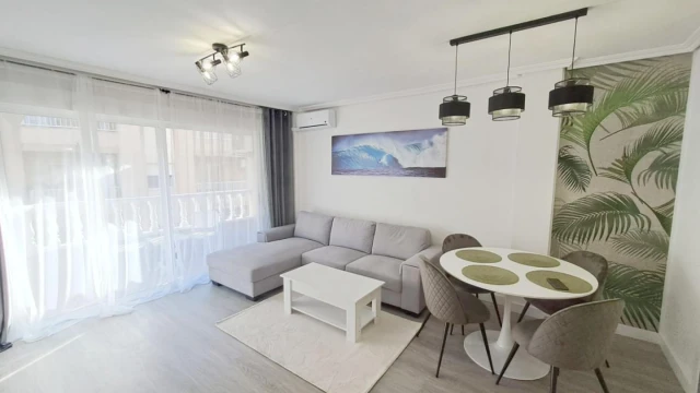 Šiuolaikiški, pilnai suremontuoti apartamentai su terasa ir dviem miegamaisiais