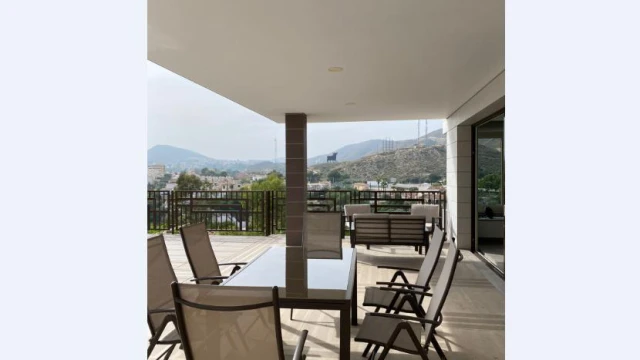 Роскошная вилла с видом на море El Campello