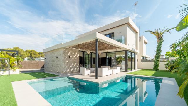 New modern villa in El Campello - 12