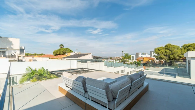 Эксклюзивная вилла в городе Торревьеха