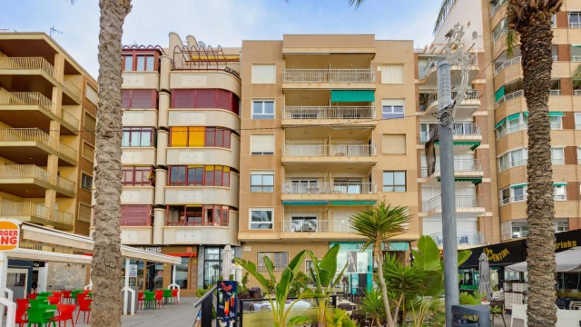 Квартира на первой линии в городе Торревьеха