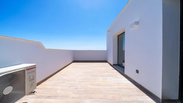 Шикарная вилла с шикарными видами в городе Финестрат