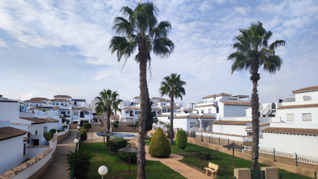 ​Two-bedroom apartment in a gated complex not far from Valencia - 10