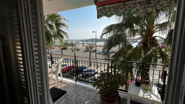 Квартира с тремя спальнями в городе Santa Pola