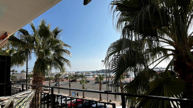 Квартира с тремя спальнями в городе Santa Pola