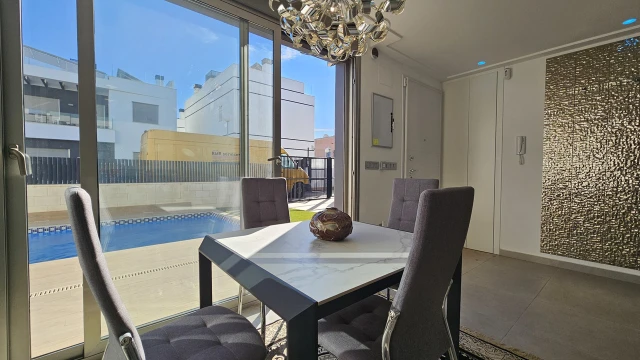 Роскошная отдельно стоящая вилла в Вильямартине