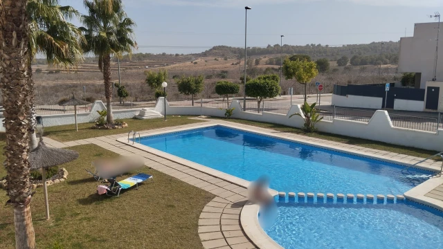 Отремонтированный таунхаус с просторной садовой террасой