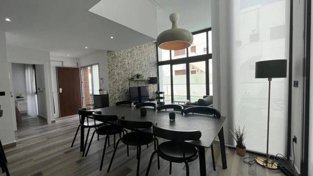 Luksusowa Willa z Niesamowitymi Widokami w Orihuela Costa