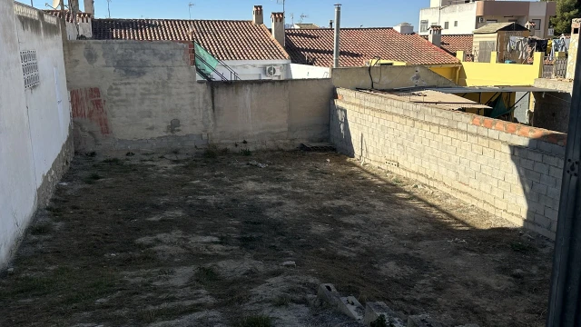 Прекрасный Участок в Сердце деревни Бенихофар