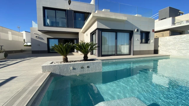 Роскошная вилла с потрясающими видами в Residencial Bellavista