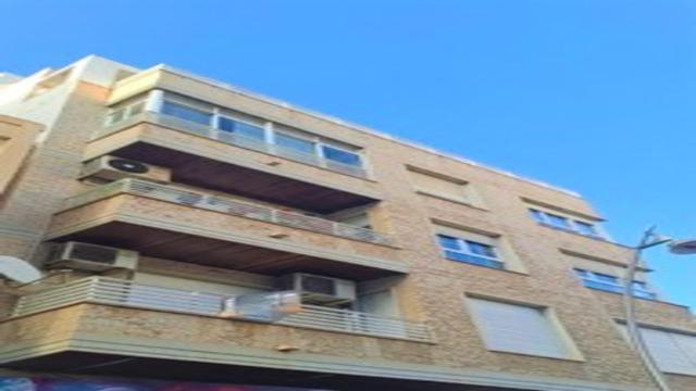 Imponujcy Apartament z 5 Sypialniami w Centrum Torrevieja