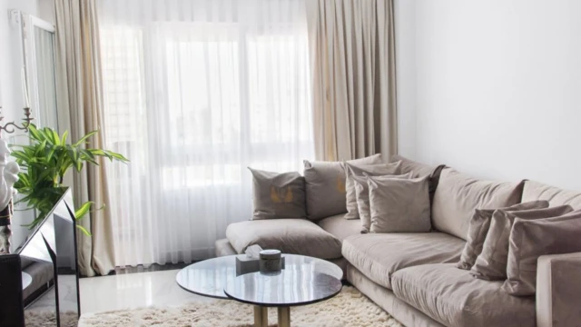 Роскошная Квартира с Видом на Порт в Центре Торревьехи