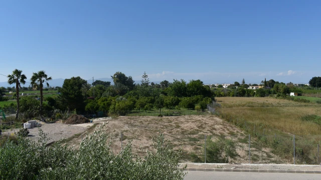 Впечатляющий загородный дом с современными удобствами