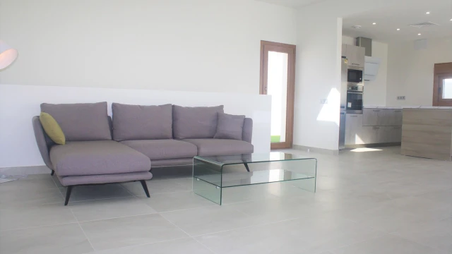 Новые дизайнерские виллы в Лос-Альтос (рядом с Лос Бальконес). Ориентация на юго-восток.【400 m2, 3 спальни, 4 ванные, бассейн