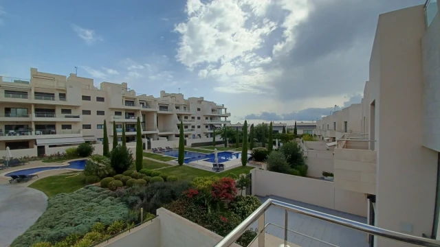 Потрясающая вилла в востребованном районе Лос-Дольсес