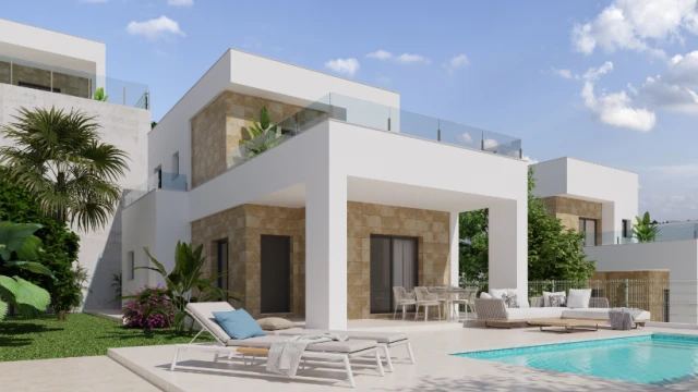 Новая вилла с видом на море и горы в городе Полоп