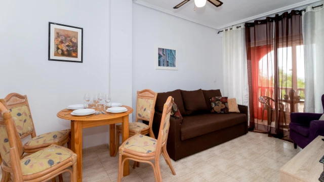 Квартира с двумя спальнями в Торревьехе