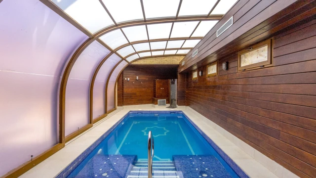 Роскошная вилла с лифтом в Ориуэла