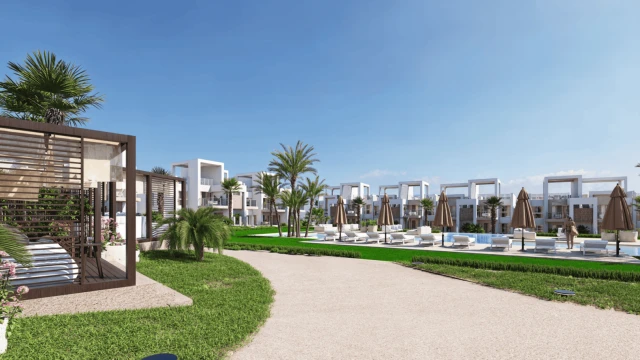 Комфотабельные апартаменты с участком в Сьюдад-Кесада