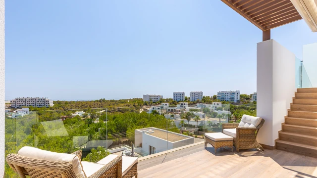 Роскошь и комфорт в пентхаусе на лучшем гольф-курорте Испании