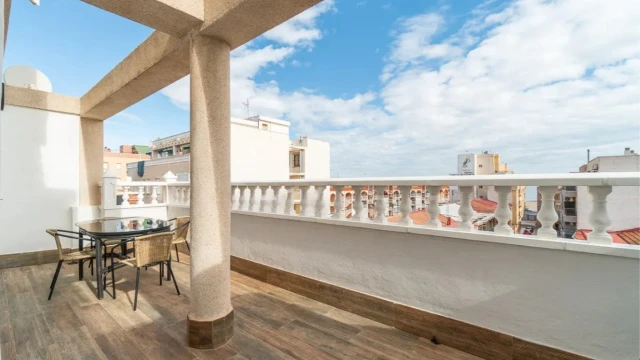 Пентхаус с видом на море в центре Ла Мата