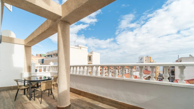 Пентхаус с видом на море в центре Ла Мата