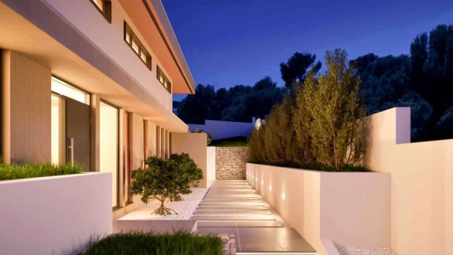 Шикарная вилла у моря в городе в Moraira