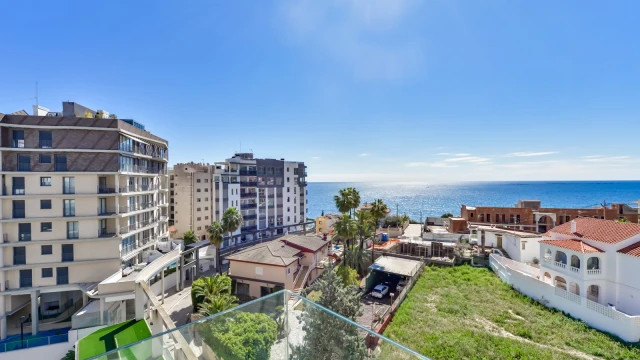 Великолепная квартира с видом на море в Кальпе