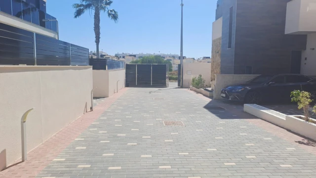 Вилла с тремя спальнями в районе Lomas de Cabo Roig