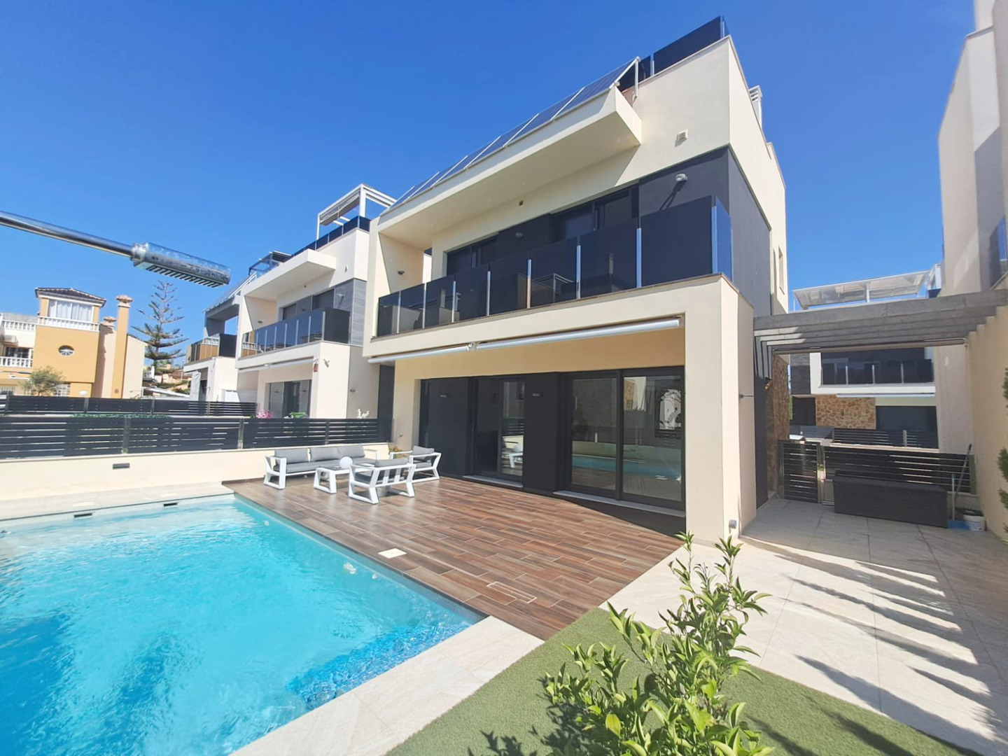 Townhouse in Orihuela Costa - Van Dam Estates