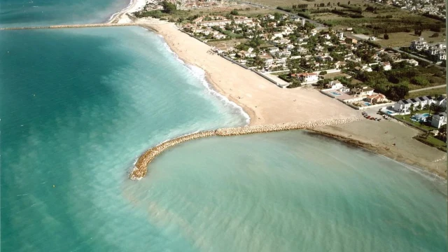Таунхаус с двумя спальнями в закрытом комплексе в Dénia