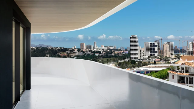 Современные апартаменты с видом на море в Кальпе