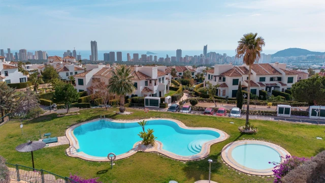 Шикарные апартаменты в Sierra Cortina