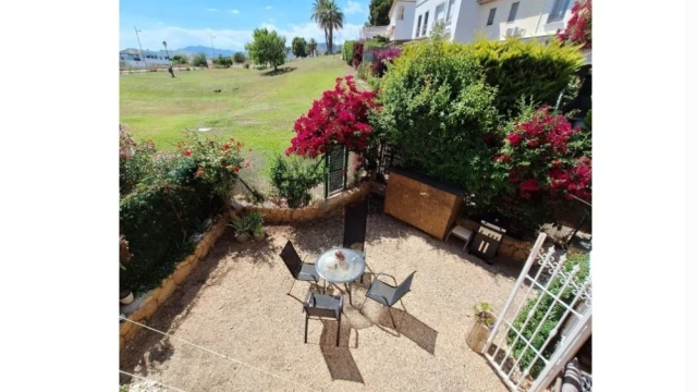 Уникальный таунхаус в Golf Bahía, Sierra Cortina