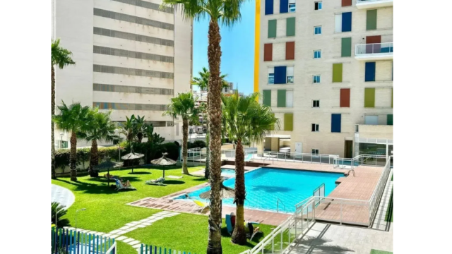 Апартаменты у моря с двумя спальнями в городе Аликанте