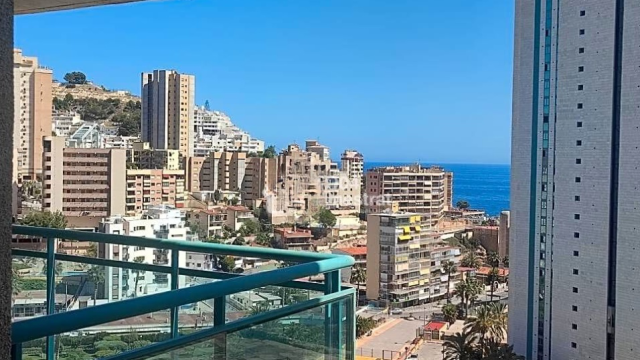 Студия с видом на море в городе Бенидорм