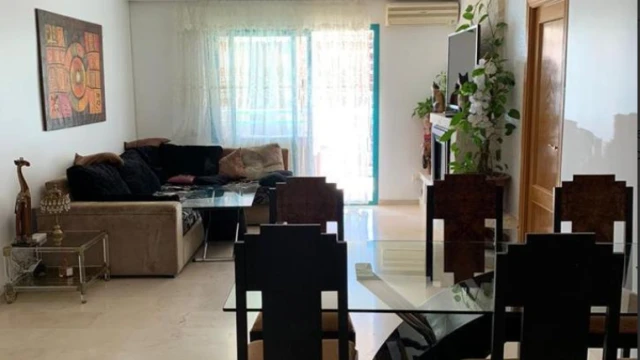 Отличная квартира с четырьмя спальнями у моря