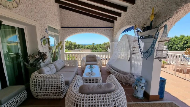 Роскошная вилла в Морайре