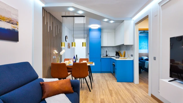 Šiuolaikiškas atnaujintas bungalas su kiemeliu ir baseinu Torrevjechoje