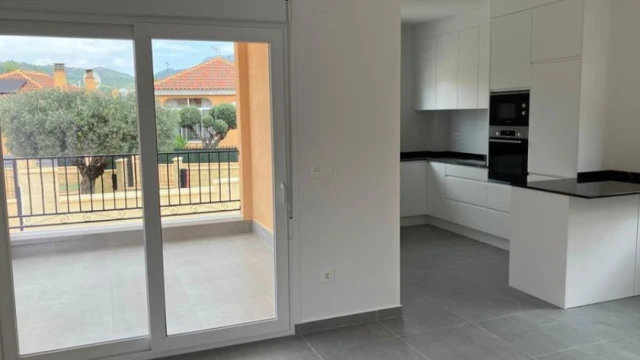 Эксклюзивная вилла новостройки с общими зонами и бассейном