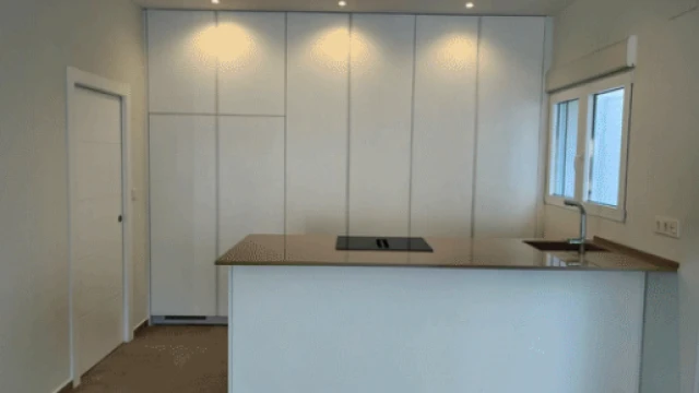 Роскошная вилла с бассейном и индивидуальным дизайном в средиземноморском стиле