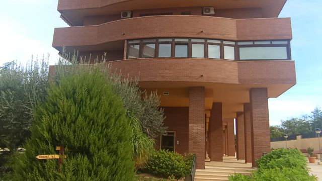 Просторная квартира в престижном районе в Аликанте