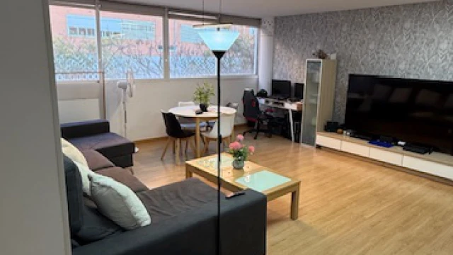 Просторная квартира с бассейном и парковкой