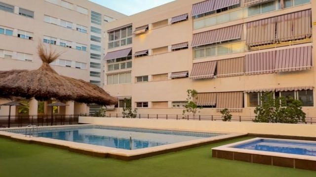 Просторная квартира с бассейном и парковкой