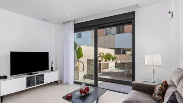 Престижные таунхаусы в Гуардамаре: комфорт и роскошь у моря